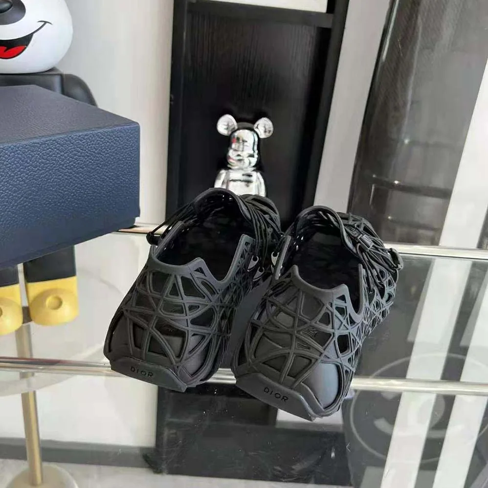Dior Warp Sandal Black Cosmo Rubber with Warped Cannage Motif for Men