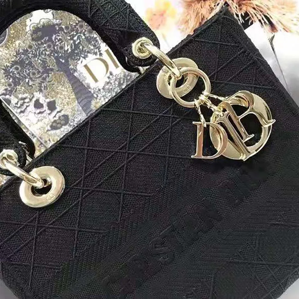 Dior Medium Lady D-Lite Bag Cannage Embroidery in Black Dior Medium Lady D-Lite Bag Cannage Embroidery in Black