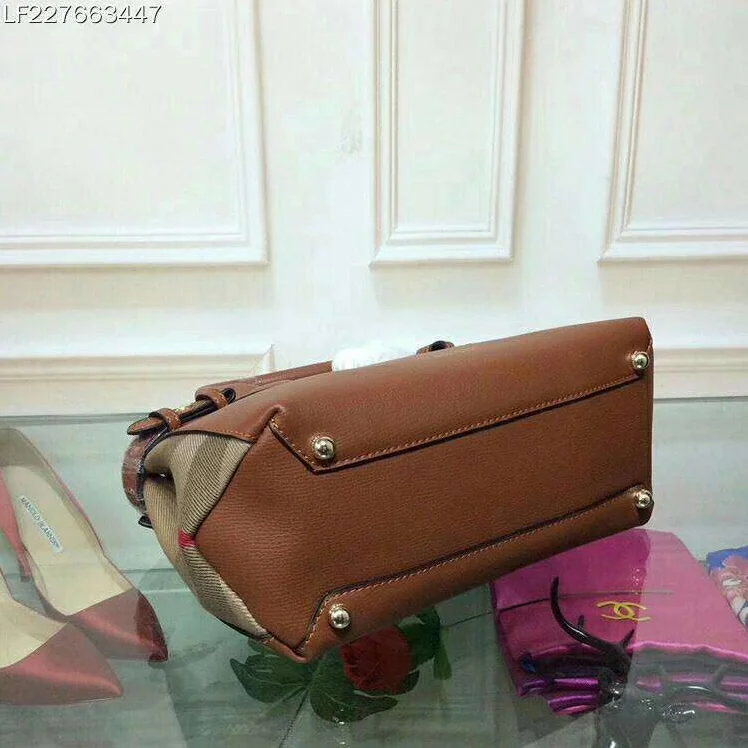 Burberry Small Banner Bag in Leather and House Check in Brown