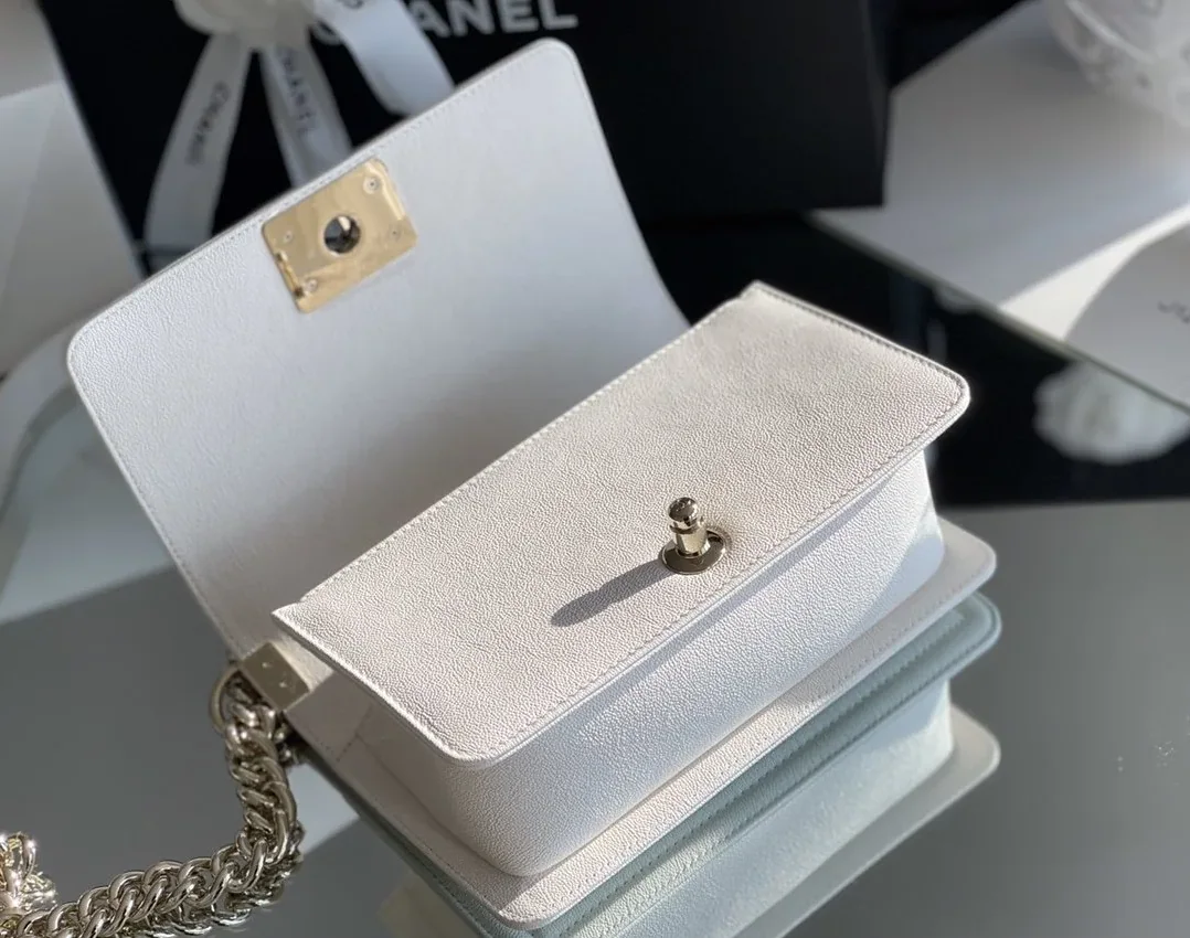 Chanel Mini Boy Flapbag White / Chanel Mini Boy Flapbag White /