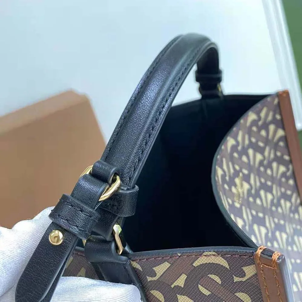 Burberry Small Monogram E for Women in canvas Peggy Bucket Bag