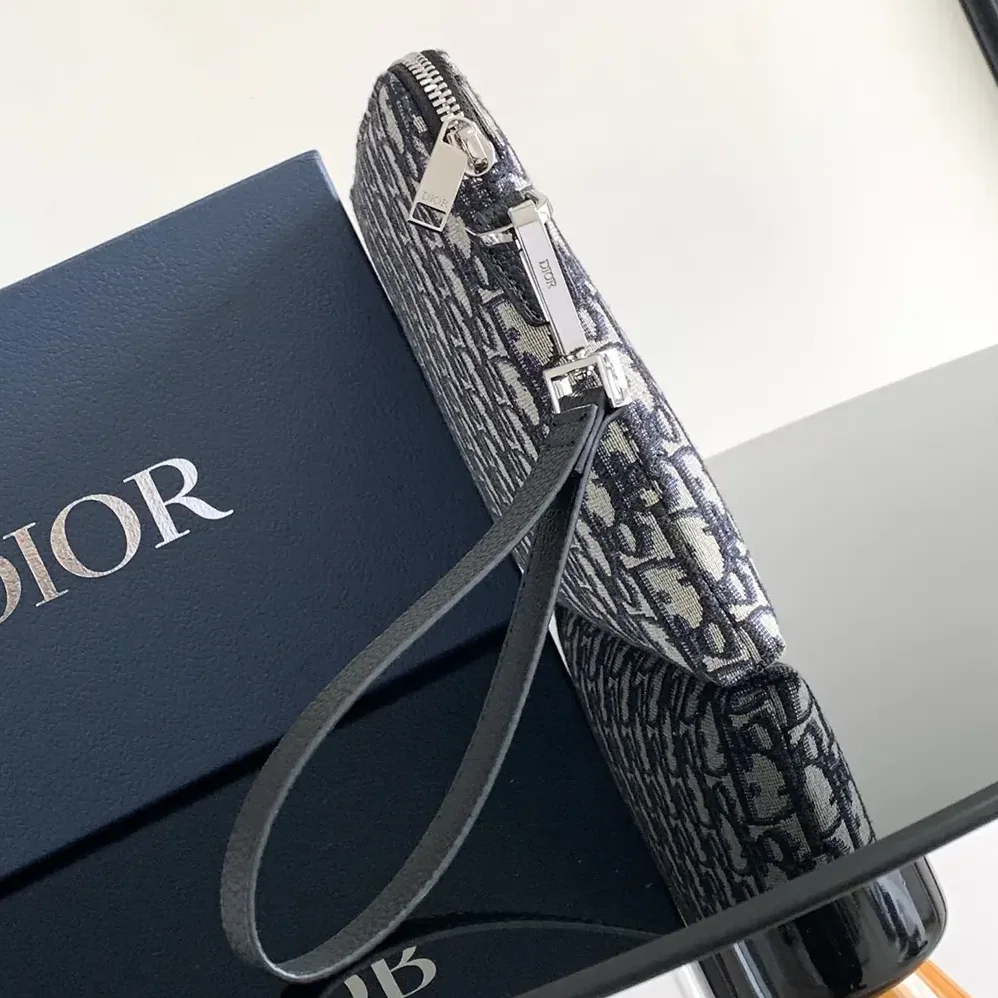 Dior Pouch Beige and Black Dior Oblique Jacquard for Men Dior Pouch Beige and Black Dior Oblique Jacquard for Men