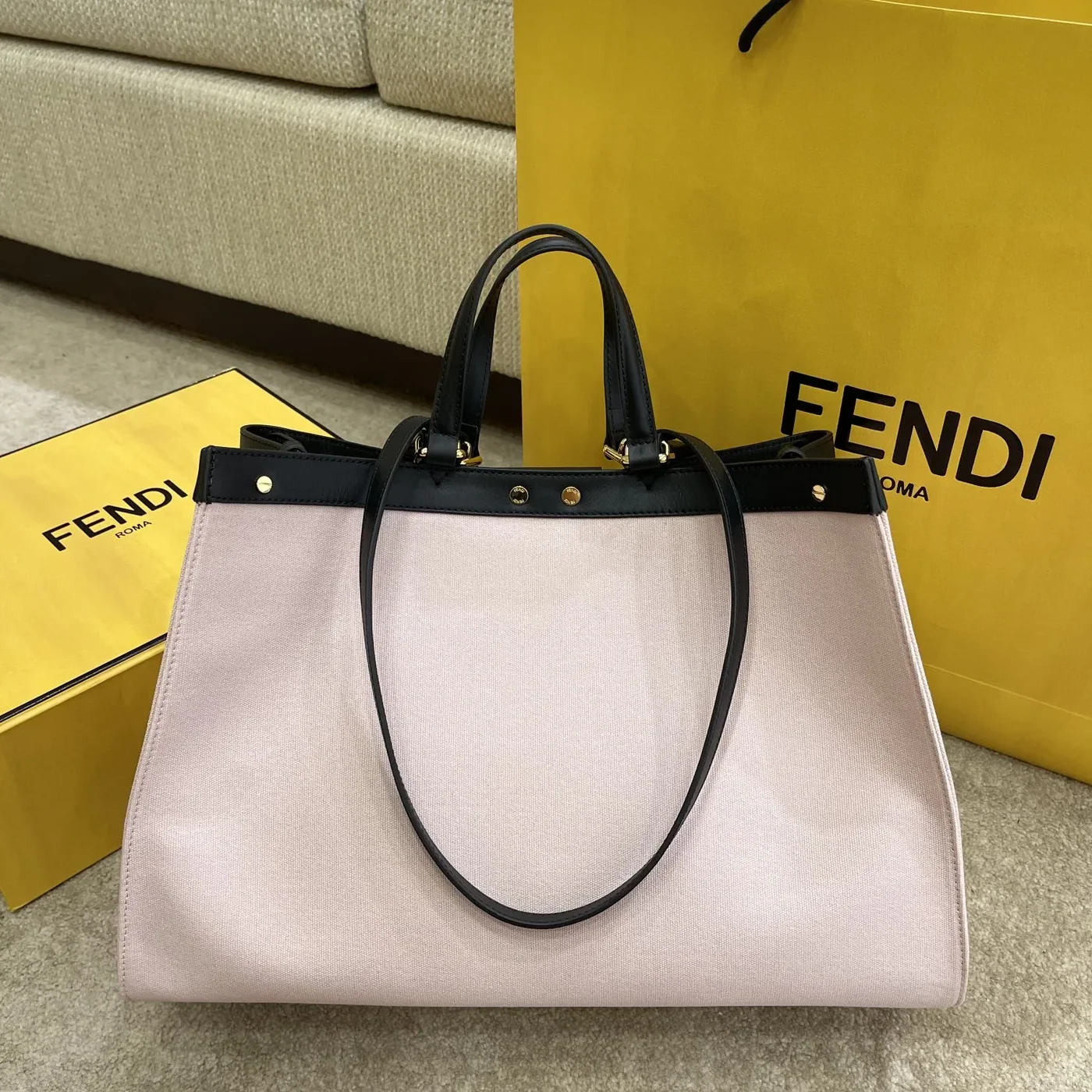 Fendi Peekaboo X in tote Bag Pink Canvas