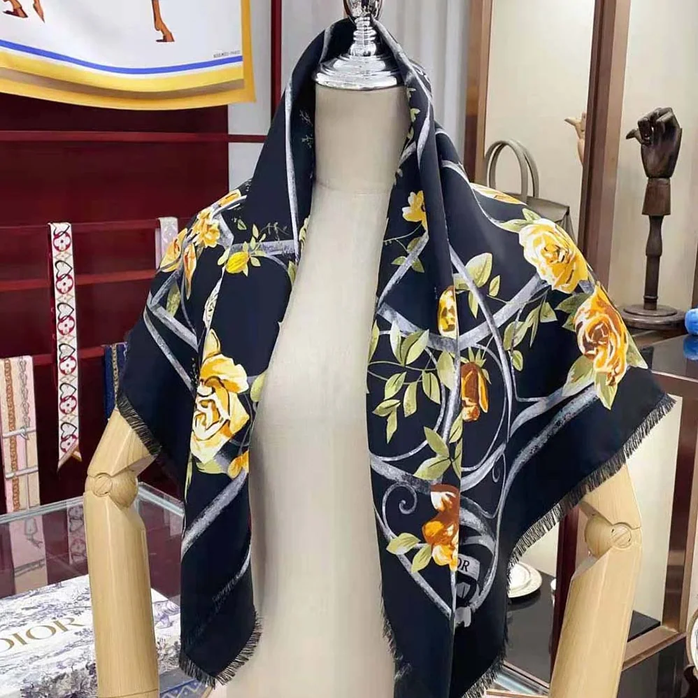 Dior Granville 90 Square Scarf Black and Gold for Women in Tone Silk Twill Dior Granville 90 Square Scarf Black and Gold for Women in Tone Silk Twill