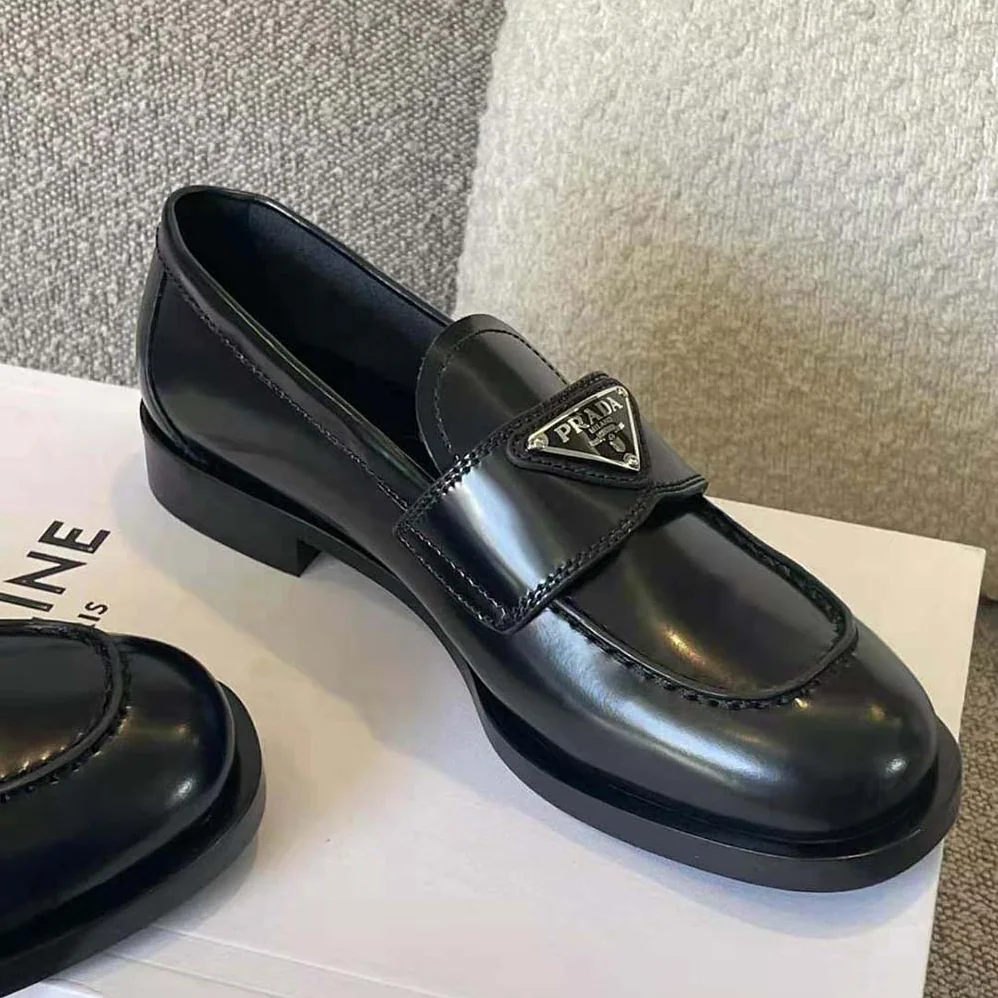 Prada Patent Leather Loafers in 25 mm Heel Height for Men in Black Prada Patent Leather Loafers in 25 mm Heel Height for Men in Black