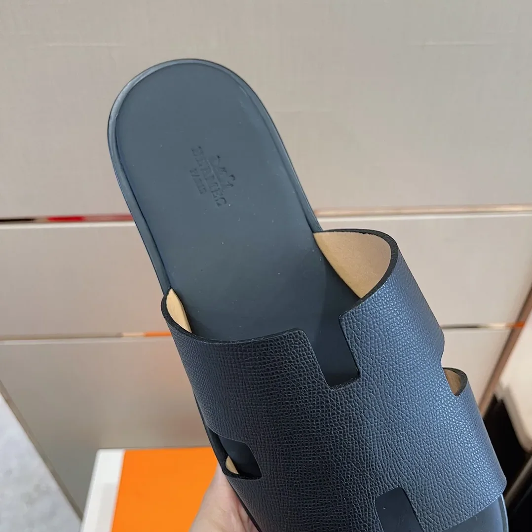Hermes Izmir Sandals Black in Orange Hermes Izmir Sandals Black in Orange