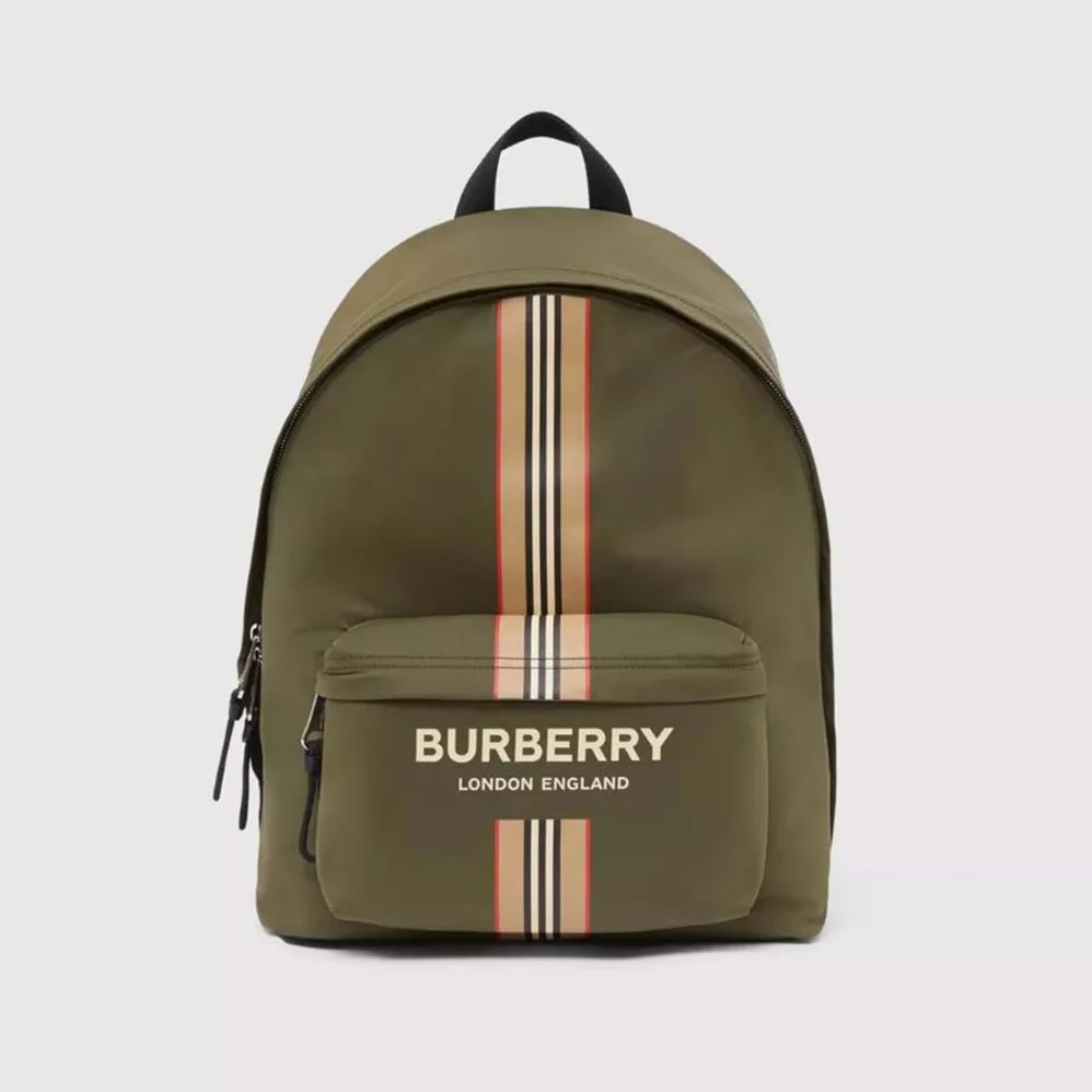 Burberry Vintage Check Nylon Backpack for Men in Green Burberry Vintage Check Nylon Backpack for Men in Green
