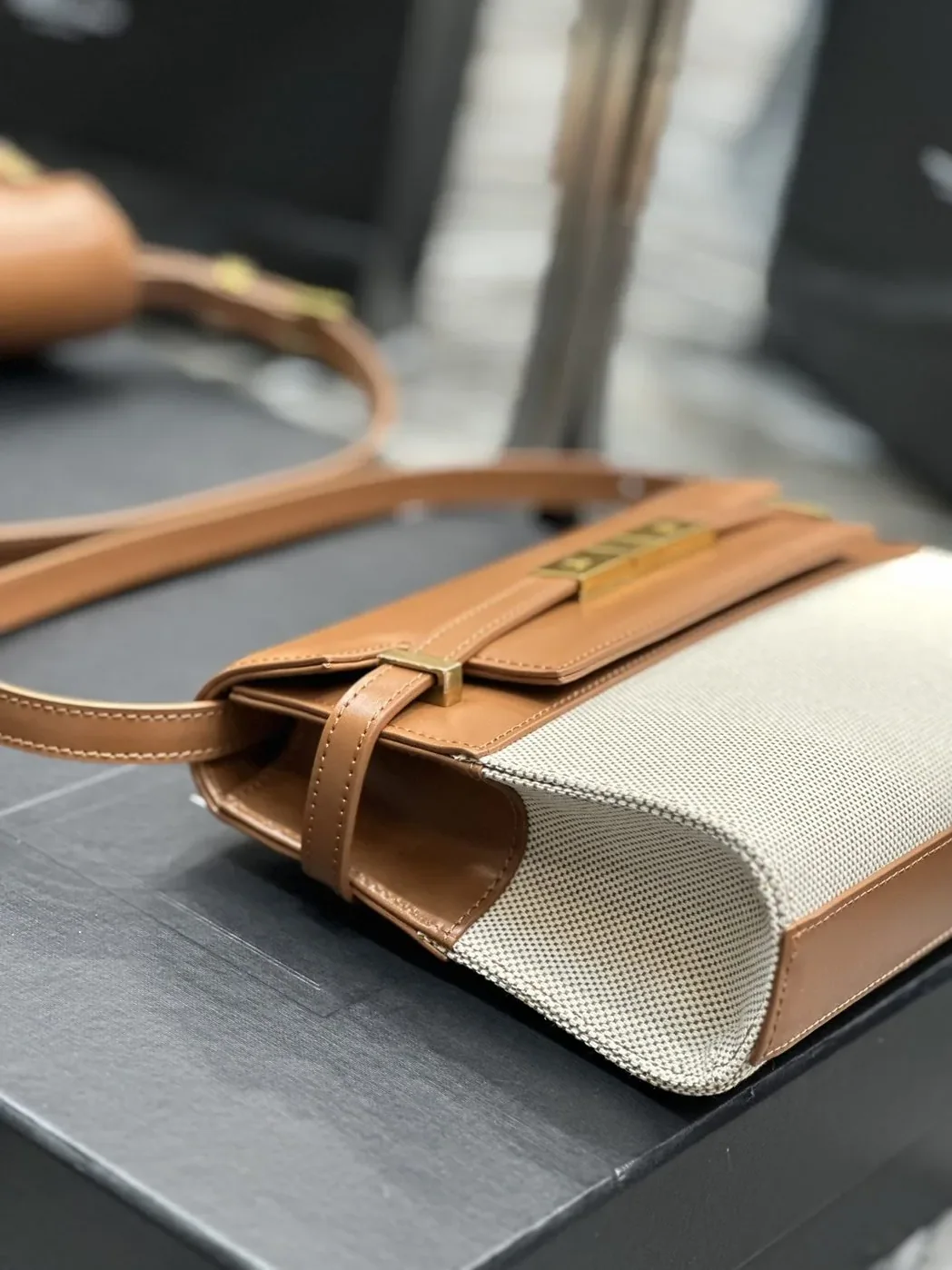 Saint Laurent Manhattan Small Shoulder Bag Brown /