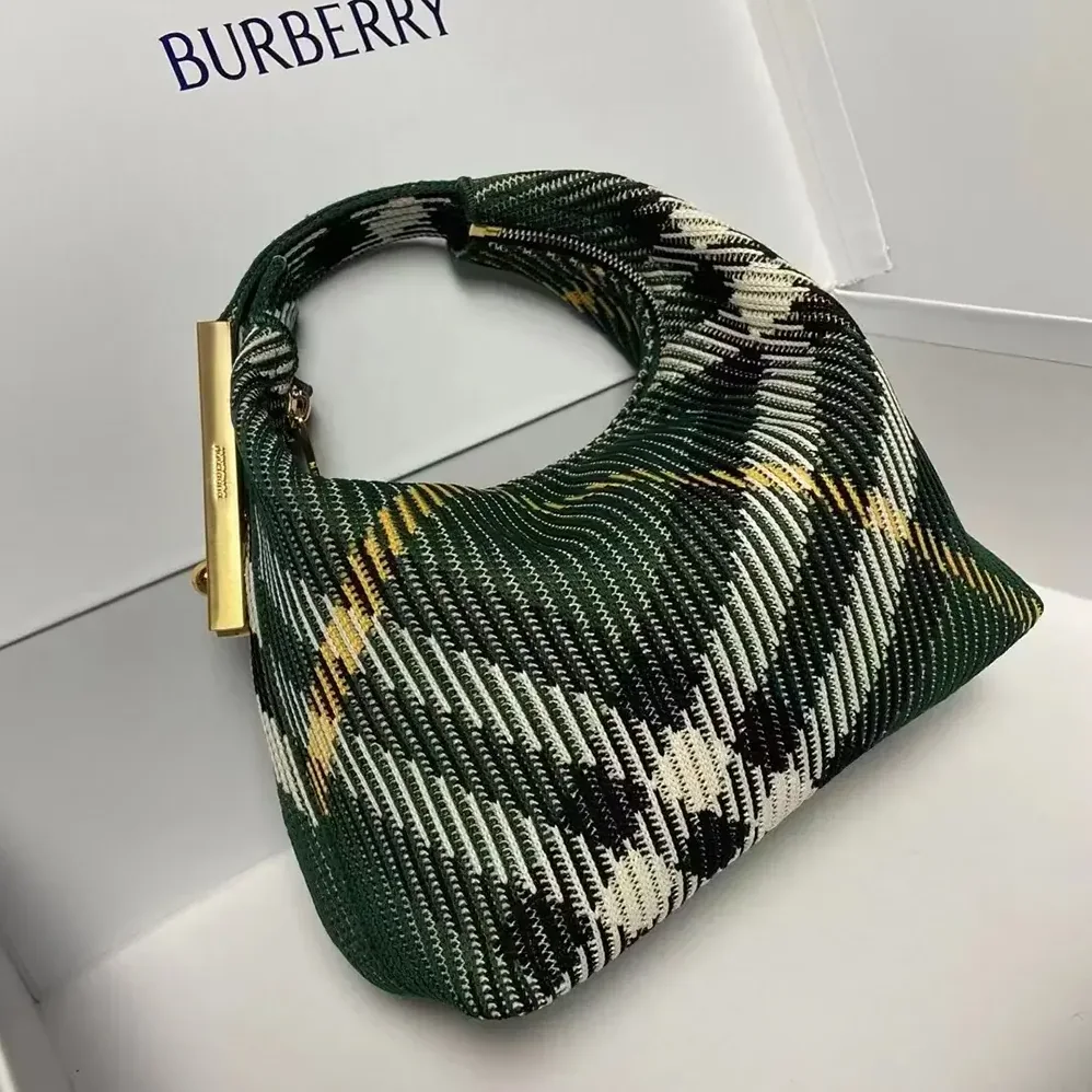 Burberry Mini Peg Duffle Bag for Women in Green