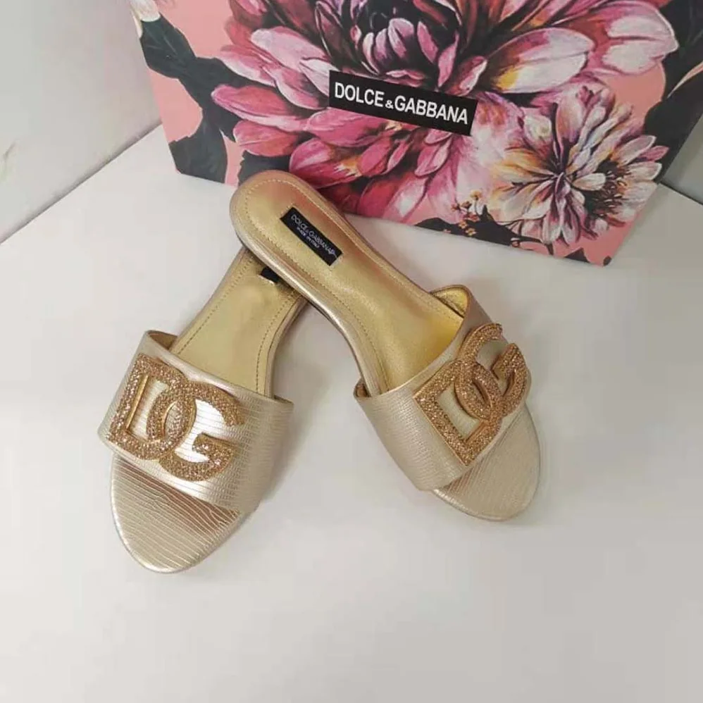 Dolce Gabbana D&G Foiled Iguana-Print Calfskin Slides with Rhinestone for Women in Detailed DG Logo Dolce Gabbana D&G Foiled Iguana-Print Calfskin Slides with Rhinestone for Women in Detailed DG Logo