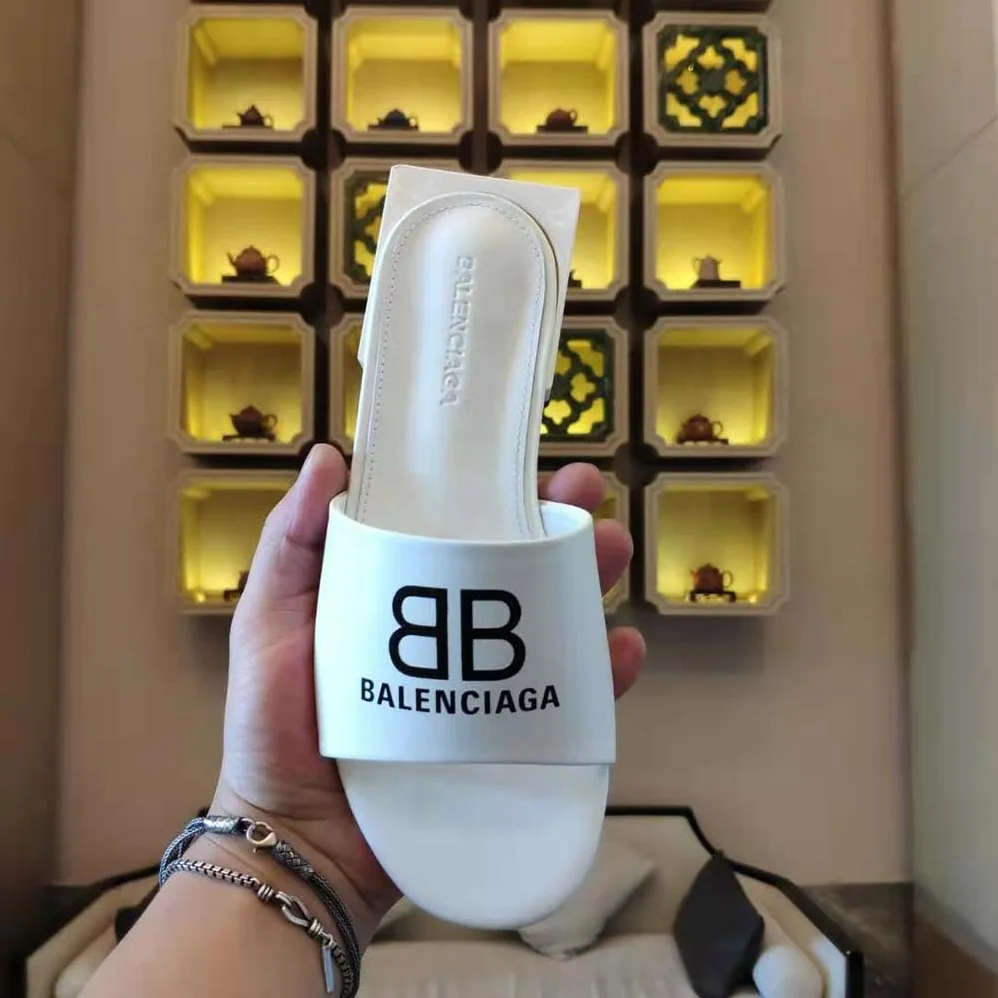 Balenciaga Box Sandal in White and Black Soft Nappa Sheepskin for Women Balenciaga Box Sandal in White and Black Soft Nappa Sheepskin for Women