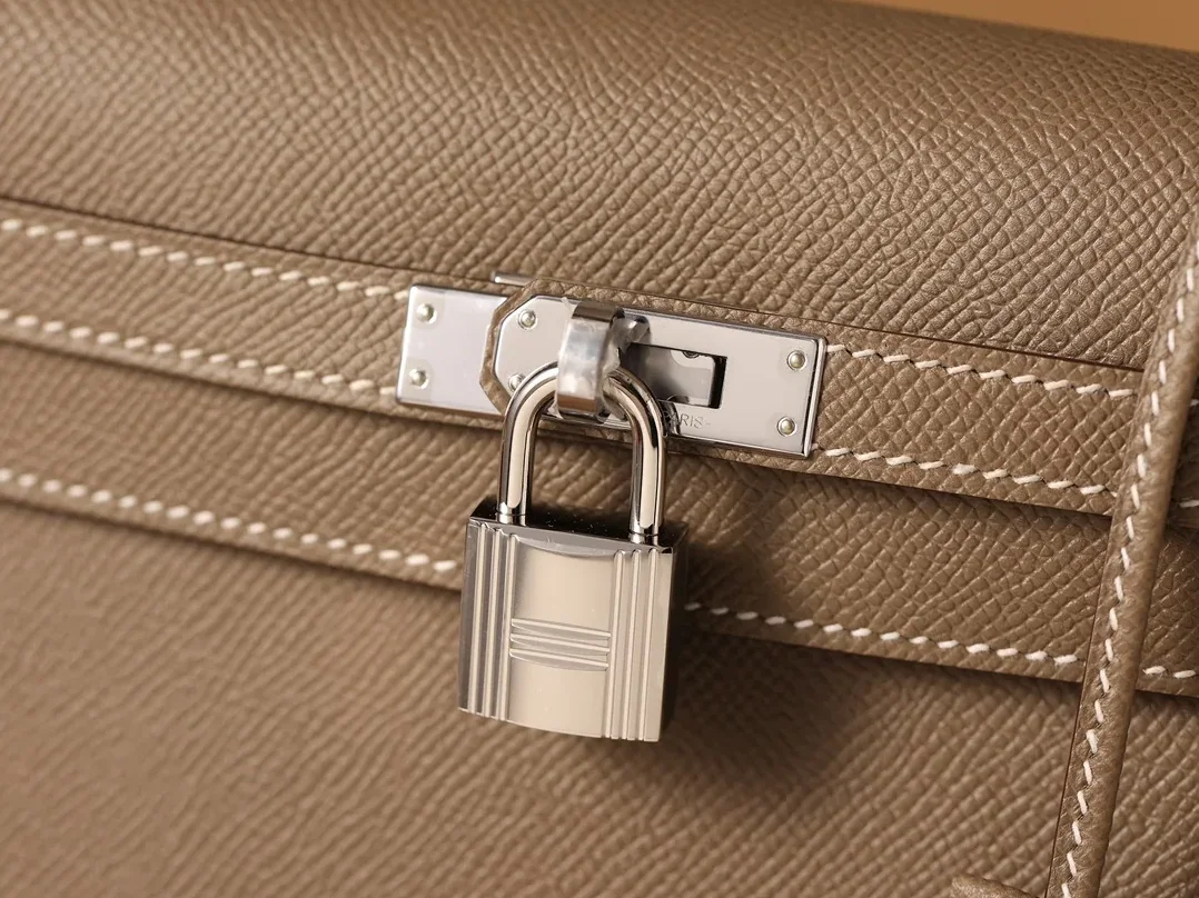 Hermes Kelly Epsom Silver Tone Lock Bag Grey 9,/ Hermes Kelly Epsom Silver Tone Lock Bag Grey 9,/
