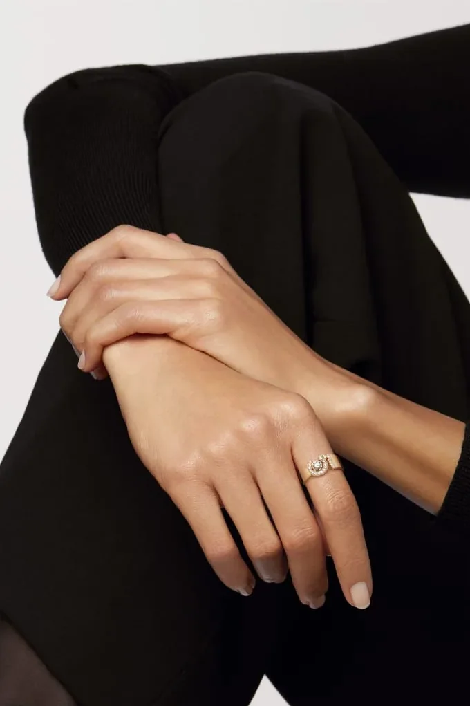 Chanel Eternal N°5 Ring Beige Gold