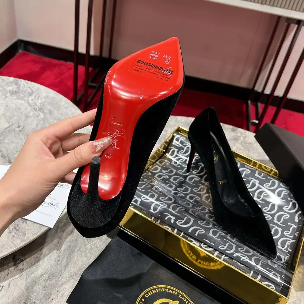 Christian Louboutin Kate 85 mm Pumps Veau Velours for Women in Black Christian Louboutin Kate 85 mm Pumps Veau Velours for Women in Black