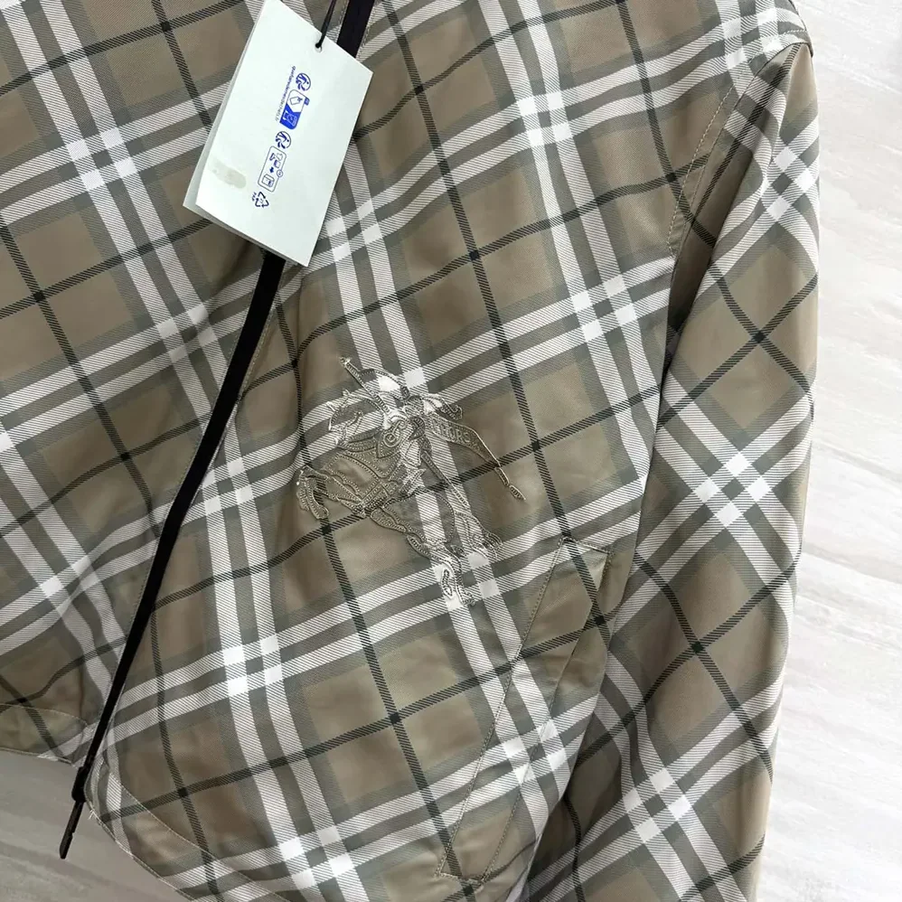 Burberry Cropped Reversible Check Hooded Jacket for Women Burberry Cropped Reversible Check Hooded Jacket for Women