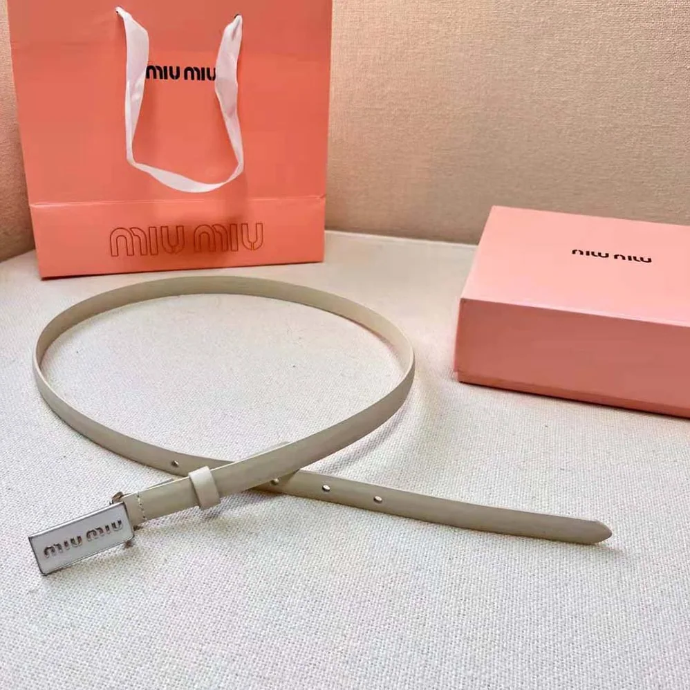 Miu Miu Brushed Leather Belt with Enameled Metal Buckle for Women in White Miu Miu Brushed Leather Belt with Enameled Metal Buckle for Women in White