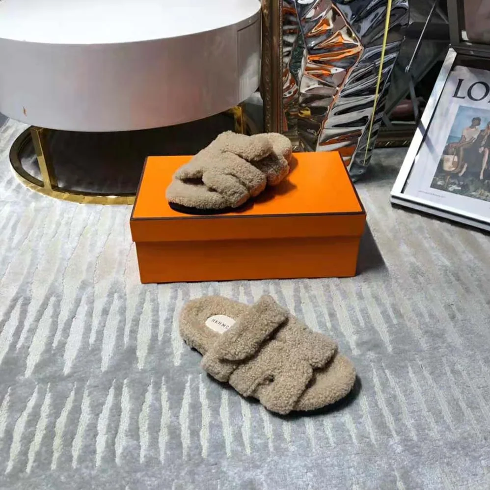 Hermes Chypre Sandal in Woolskin for Women in Brown