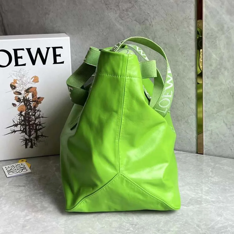 Loewe Fold Shopper in Paper Calfskin for Unisex in Green
