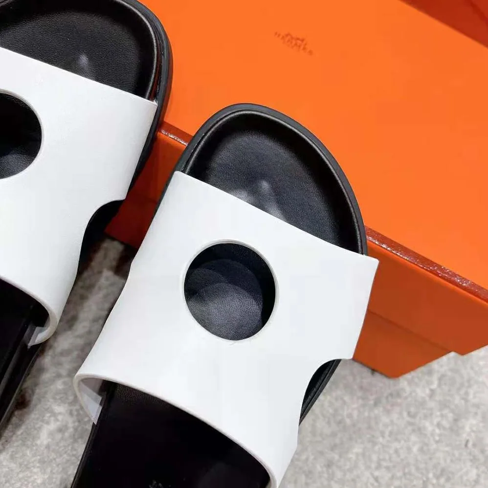 Hermes Edith Sandal in Calfskin with Perforated Upper for Women in White Hermes Edith Sandal in Calfskin with Perforated Upper for Women in White