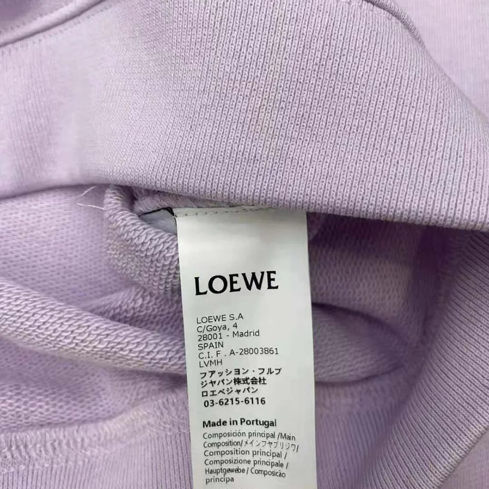Loewe Ceramic Print Sweatshirt in Cotton for Women in Purple Loewe Ceramic Print Sweatshirt in Cotton for Women in Purple