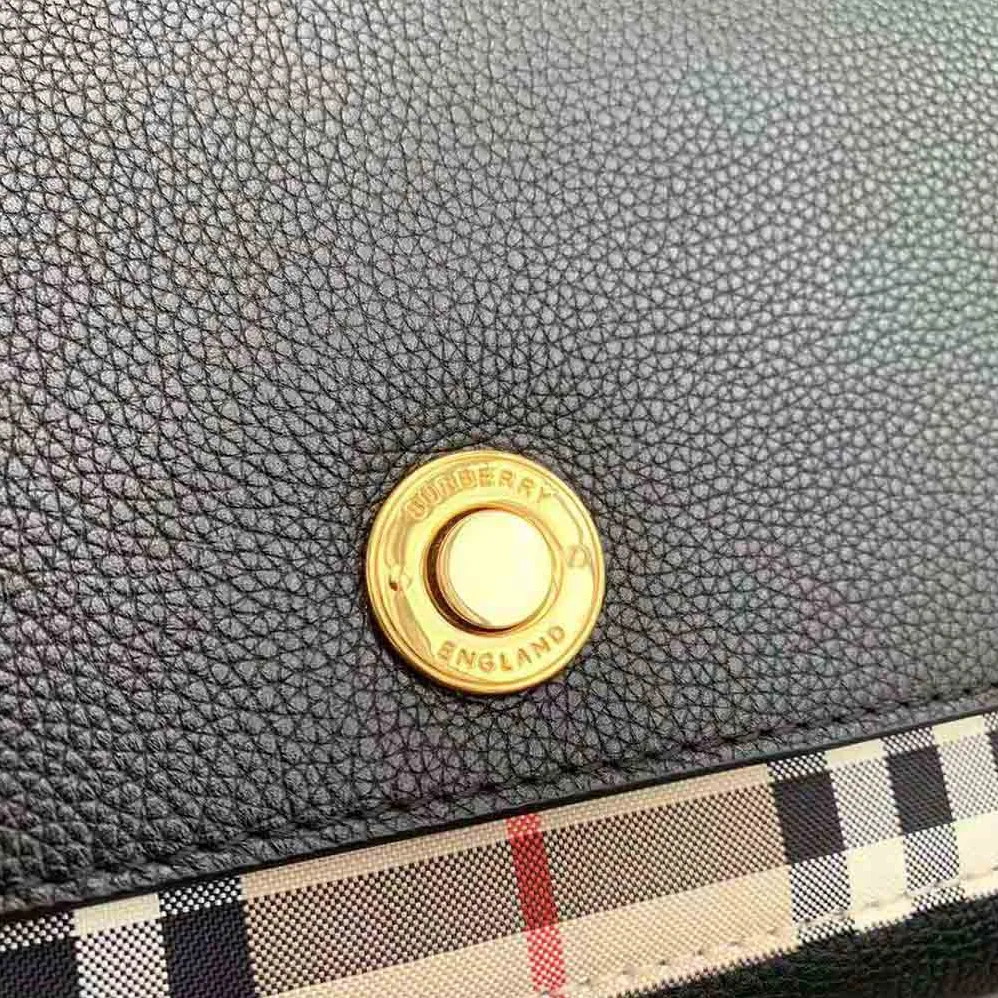Burberry Leather and Vintage Check Note Crossbody Bag for Women in Black Burberry Leather and Vintage Check Note Crossbody Bag for Women in Black