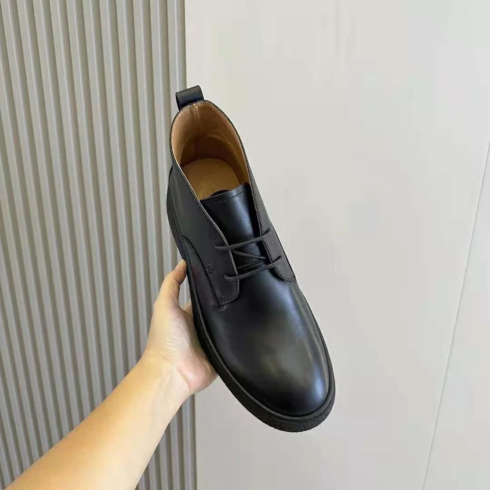 Tod's W. G. Desert Boots in Leather for Men in Black Tod's W. G. Desert Boots in Leather for Men in Black