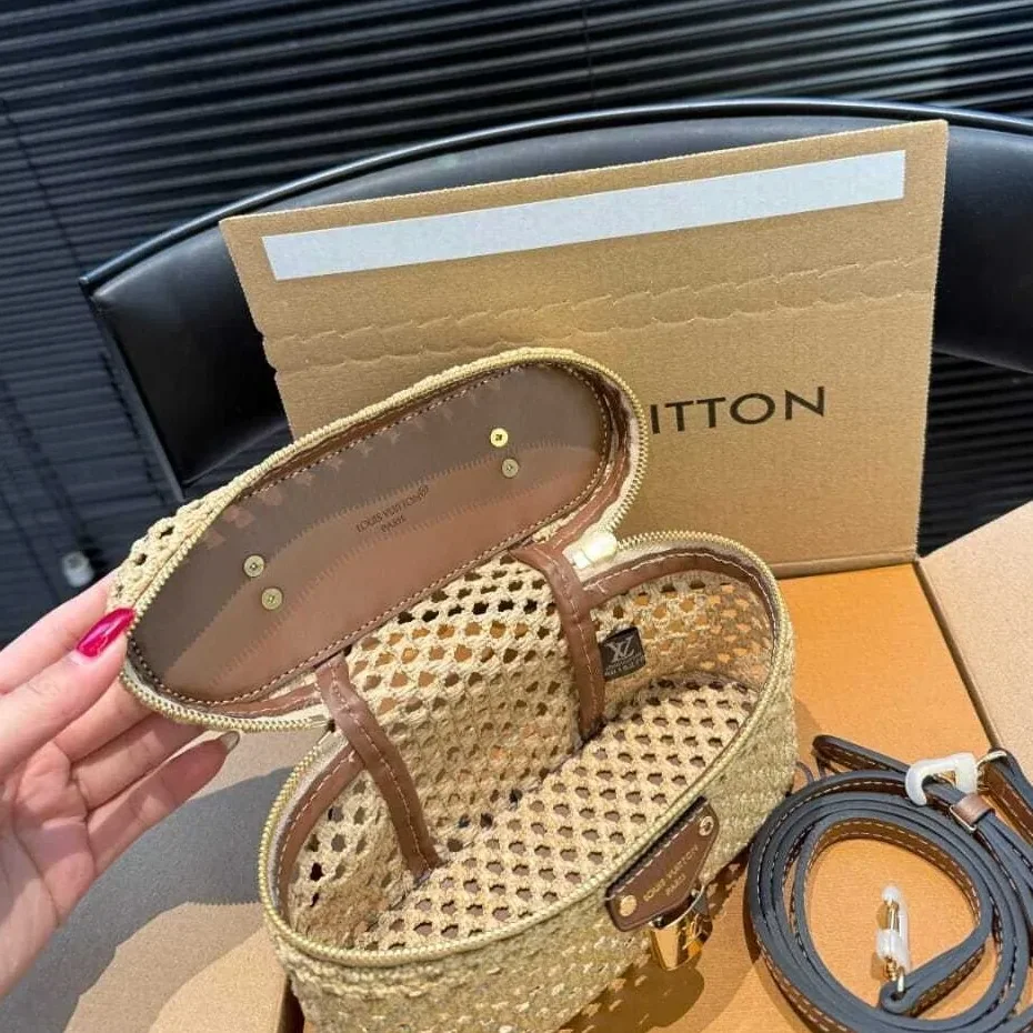 Louis Vuitton Vanity Chain Pouch / Natural Tan Raffia Gold Hardware