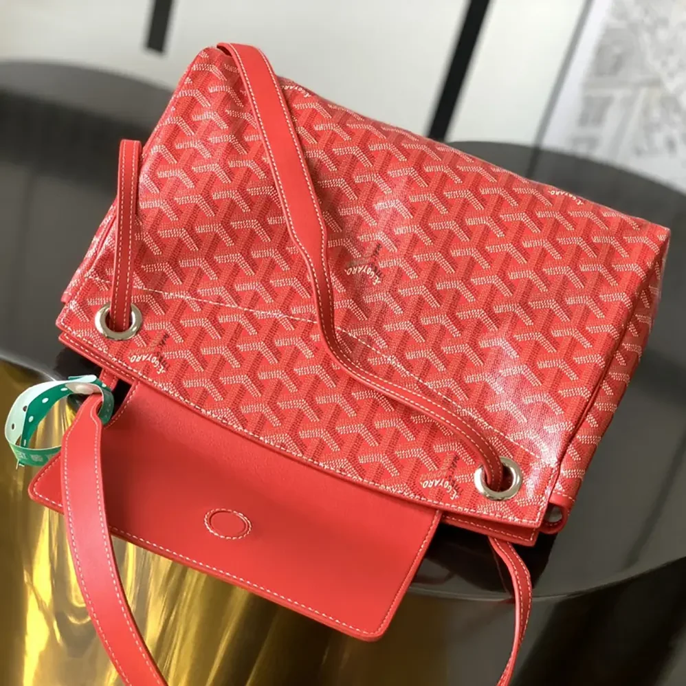 Goyard Rouette Souple Bag for Unisex in Red Goyard Rouette Souple Bag for Unisex in Red
