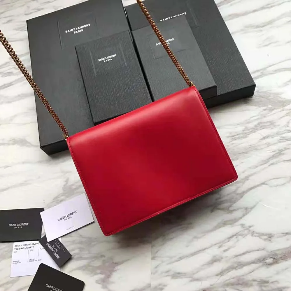 Saint Laurent YSL Cassandra Monogram Clasp Bag in Grain DE Poudre Embossed Leather for Women in Red Saint Laurent YSL Cassandra Monogram Clasp Bag in Grain DE Poudre Embossed Leather for Women in Red