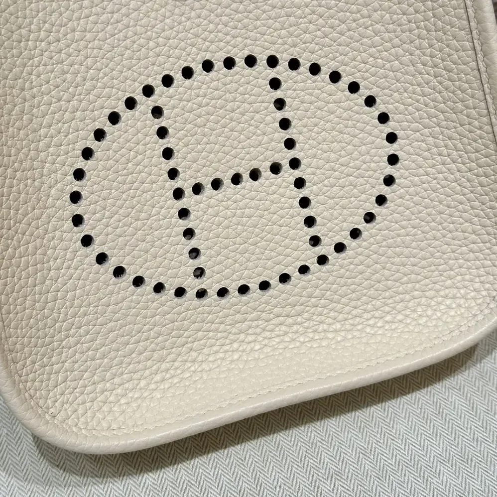 Hermes Evelyne 16 Amazone in Clemence Leather for Women in White/Silver