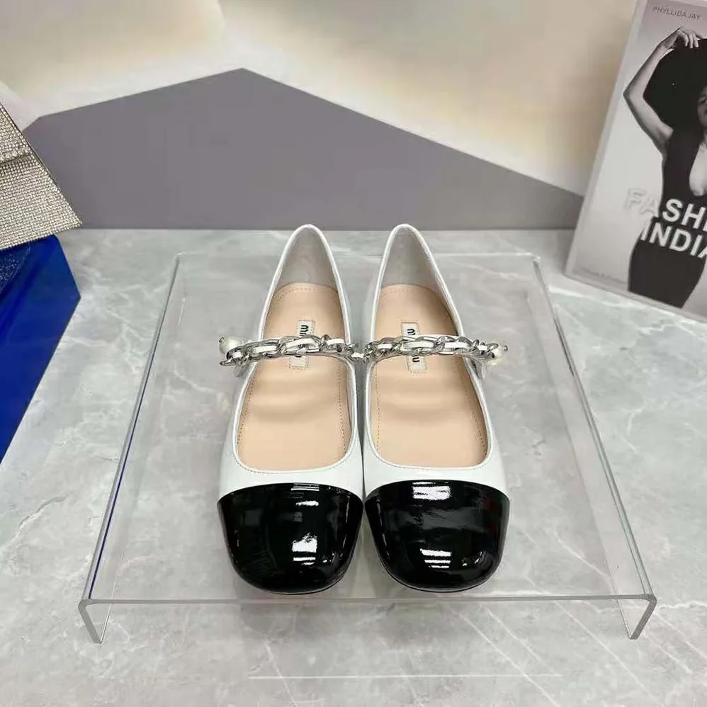Miu Miu Patent Leather Ballerinas for Women in White Miu Miu Patent Leather Ballerinas for Women in White