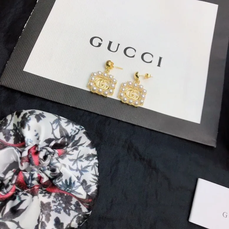 Gucci Mini Pearl Border Frame Earrings Gold Tone