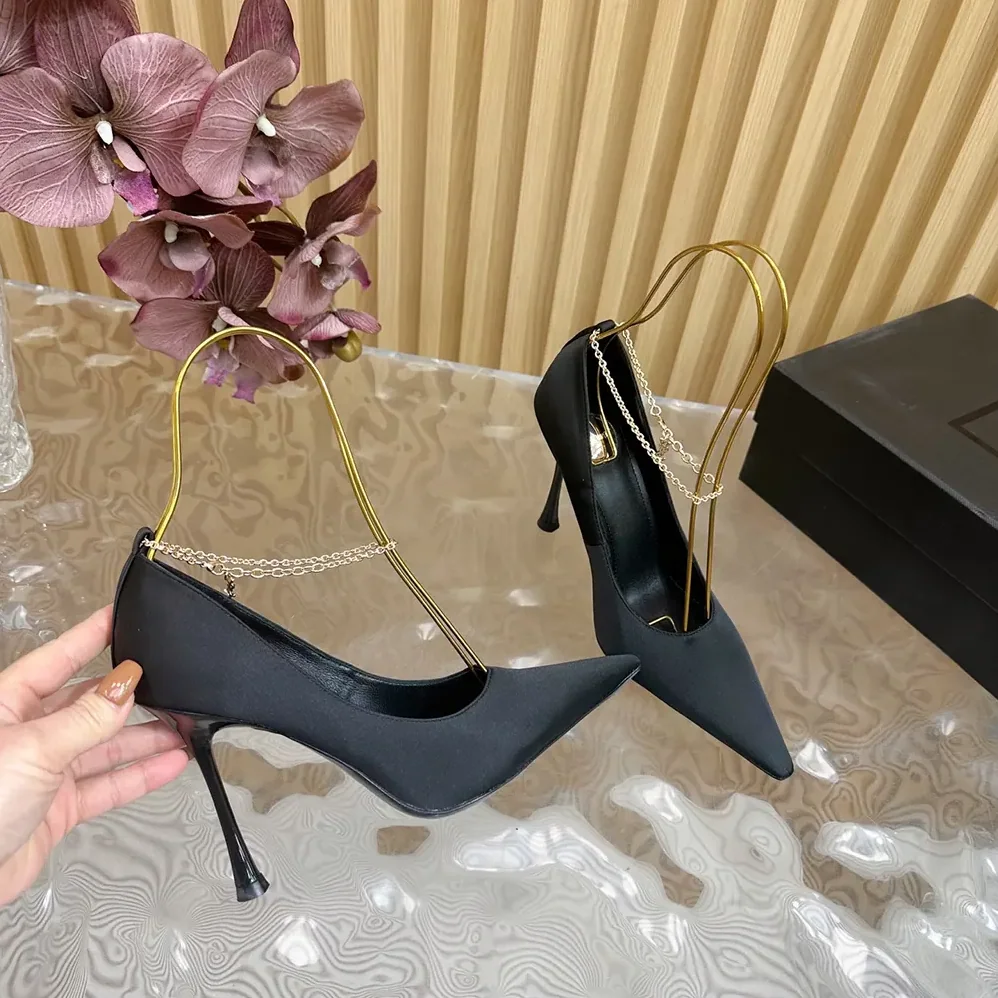 Saint Laurent YSL Regine Pumps in Satin Crepe for Women Saint Laurent YSL Regine Pumps in Satin Crepe for Women
