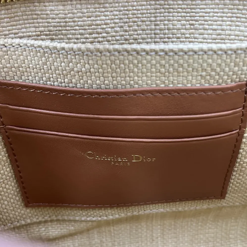 Dior 30 Montaigne Dea Pouch Natural Cannage Raffia for Women Dior 30 Montaigne Dea Pouch Natural Cannage Raffia for Women