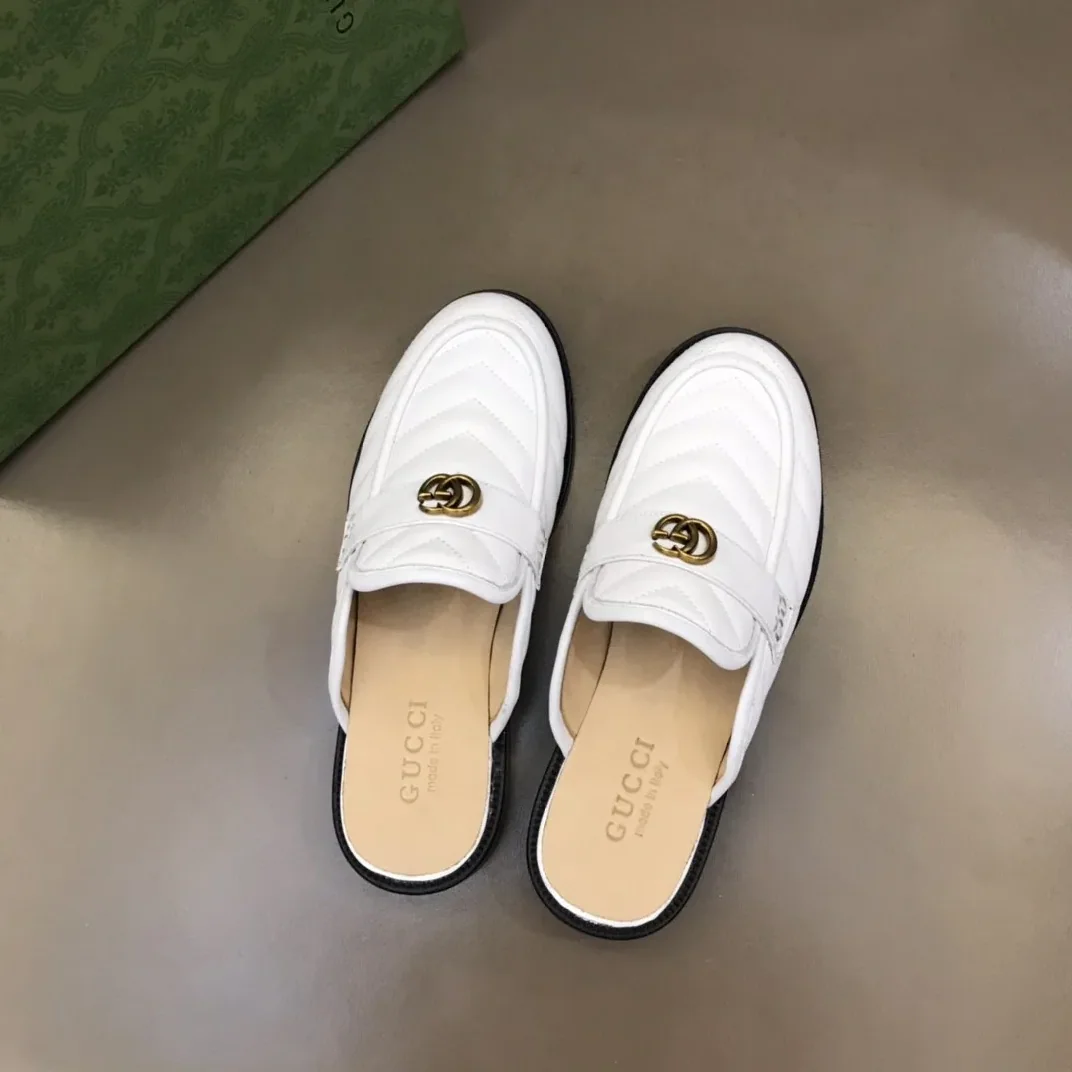 Gucci Slipper With Interlocking G White Gucci Slipper With Interlocking G White