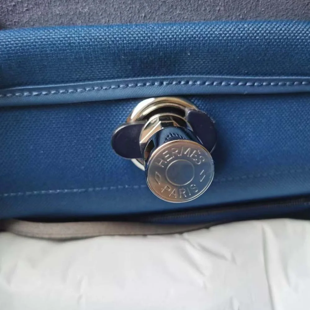 Hermes Herbag Zip 31 Bag for Women in Navy/Black Hermes Herbag Zip 31 Bag for Women in Navy/Black