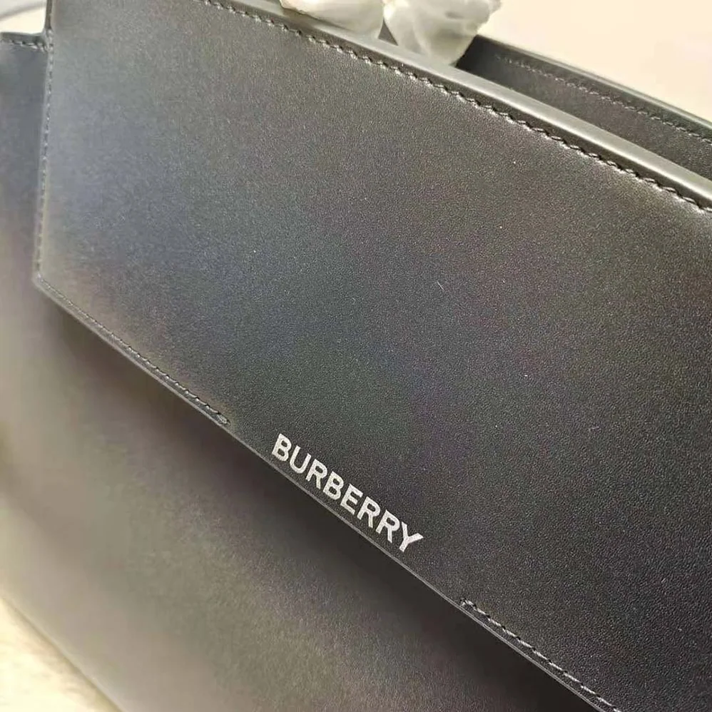 Burberry Leather Medium Catherine Bag for Women Burberry Leather Medium Catherine Bag for Women