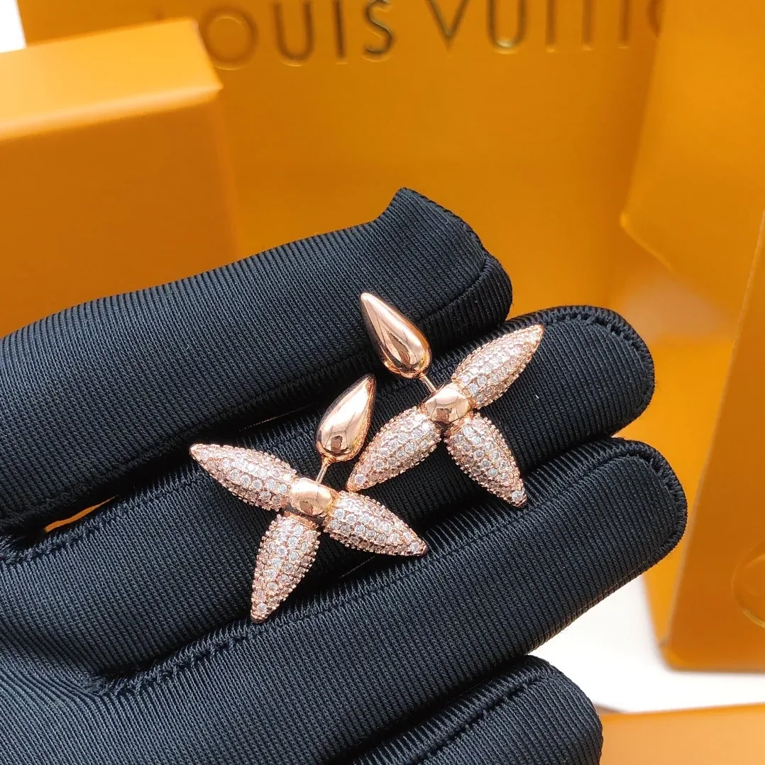 Louis Vuitton Louisette Earrings Gold Louis Vuitton Louisette Earrings Gold
