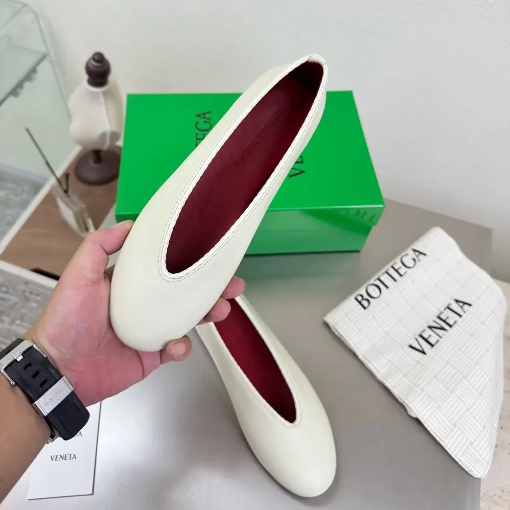 Bottega Veneta Rosa Ballerina for Women in Sea Salt Bottega Veneta Rosa Ballerina for Women in Sea Salt