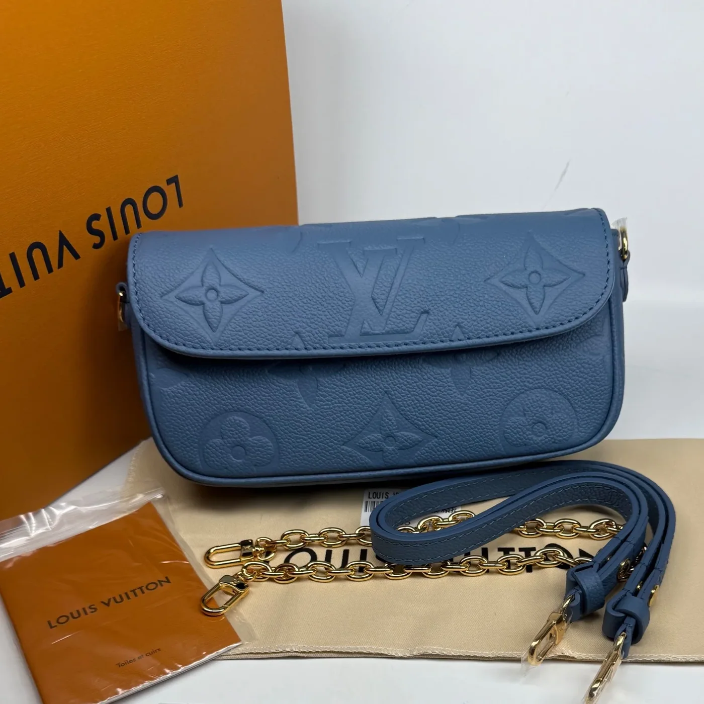 Louis Vuitton Wallet On Chain Ivy Shoulder Bag in Blue Gold Hardware