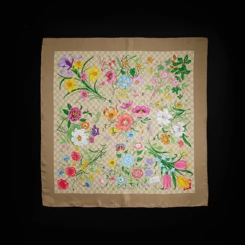 Gucci Printed GG Silk Twill Carre Scarf Brown in Multicolor Gucci Printed GG Silk Twill Carre Scarf Brown in Multicolor