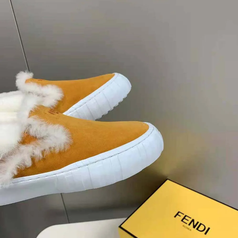 Fendi Force Yellow Suede Slip for Women in Ons