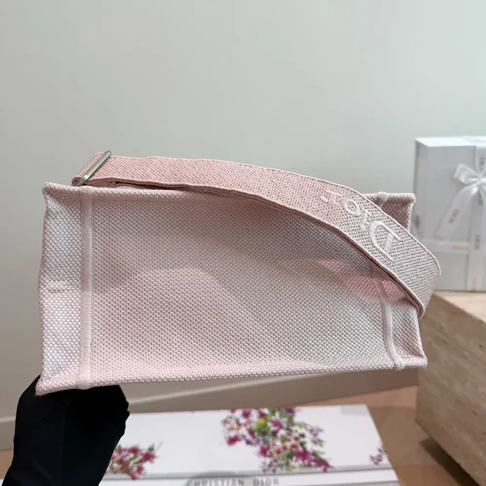 Dior Medium Dior Book Tote with Strap Rose Tendre No Dior No Dietrich Embroidery for Women Dior Medium Dior Book Tote with Strap Rose Tendre No Dior No Dietrich Embroidery for Women