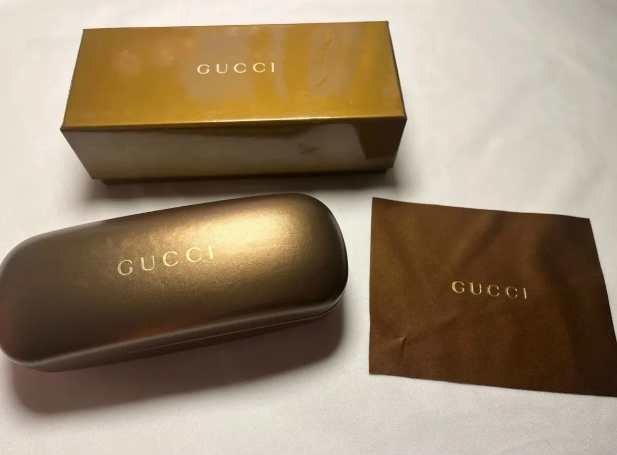 Gucci Bronze Clamshell Hard Eyeglass Case Gucci Bronze Clamshell Hard Eyeglass Case