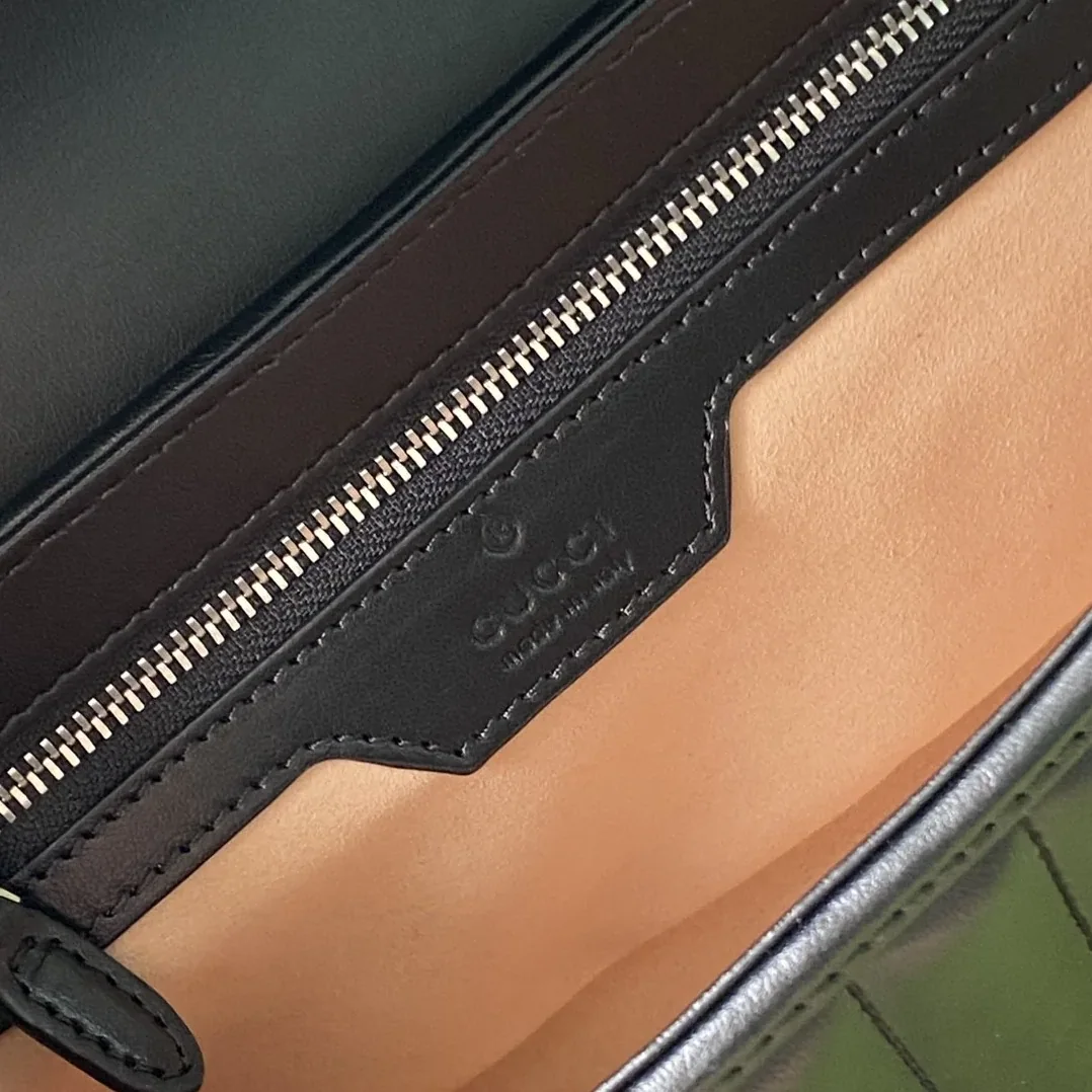 Gucci GG Marmont Small Shoulder Bag Black Matelassé /