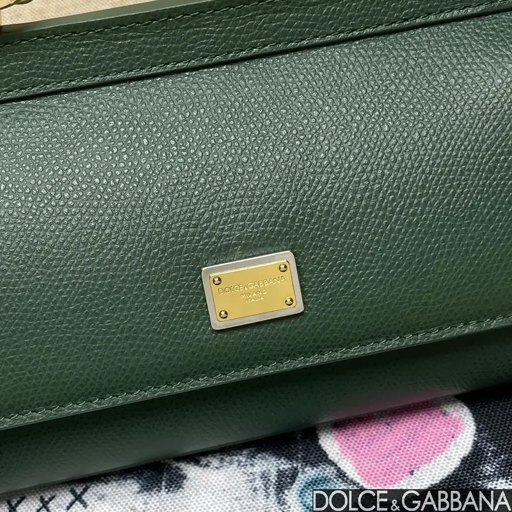 Dolce Gabbana D&G Small Sicily Handbag for Women in Green Dolce Gabbana D&G Small Sicily Handbag for Women in Green