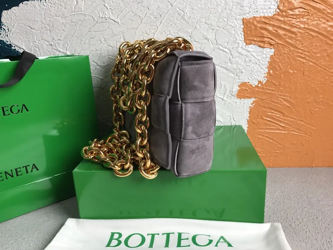 Bottega Veneta Chain Cassette Gray