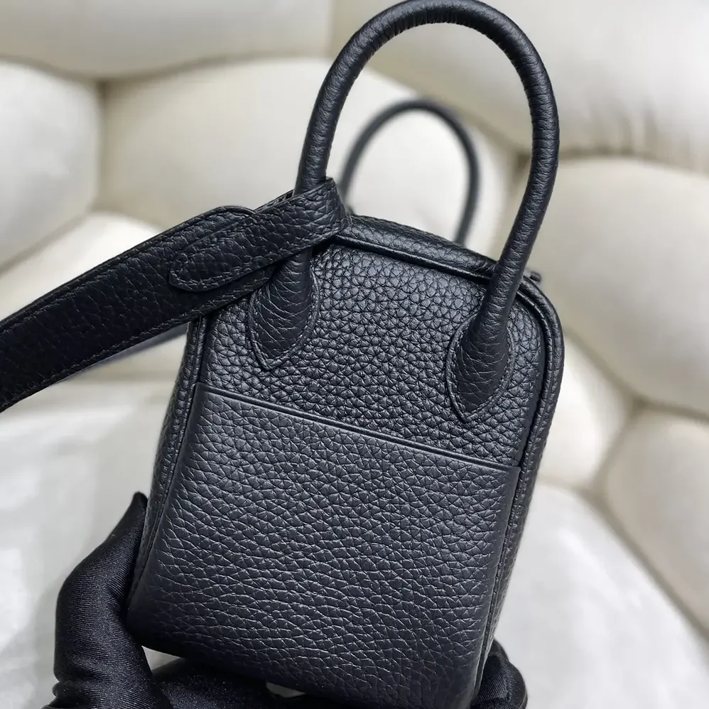 Hermes Lindy Mini 19 in Clemence Leather for Women in Black/Silver Hermes Lindy Mini 19 in Clemence Leather for Women in Black/Silver