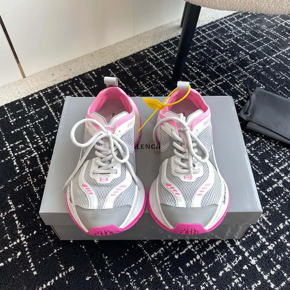 Balenciaga Circuit Sneaker in Grey White and Pink Polyester for Unisex Balenciaga Circuit Sneaker in Grey White and Pink Polyester for Unisex