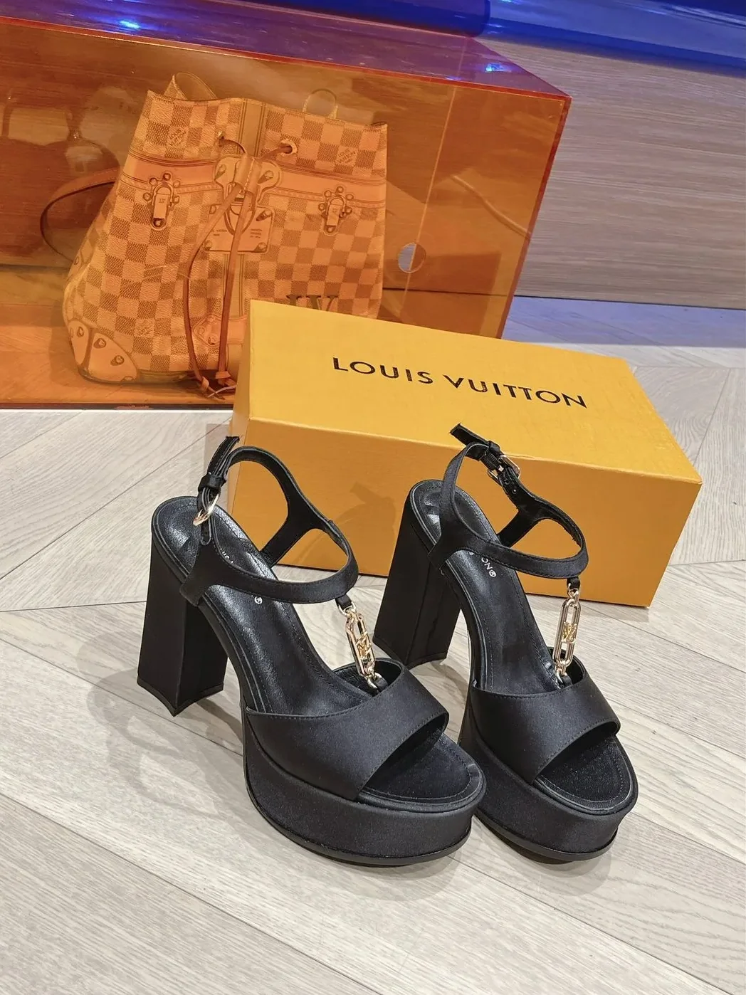 Louis Vuitton Sparkle Sandal Black Louis Vuitton Sparkle Sandal Black